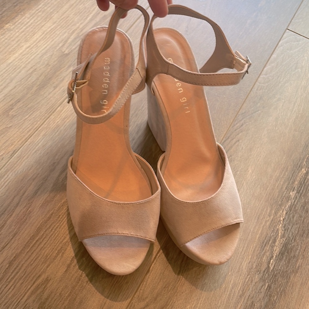 Madden Girl platform shoes in Mauve suede
